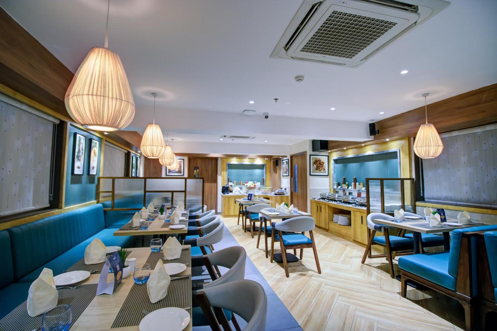Cozzet Victoria Hotel Bhubaneswar Exterior foto
