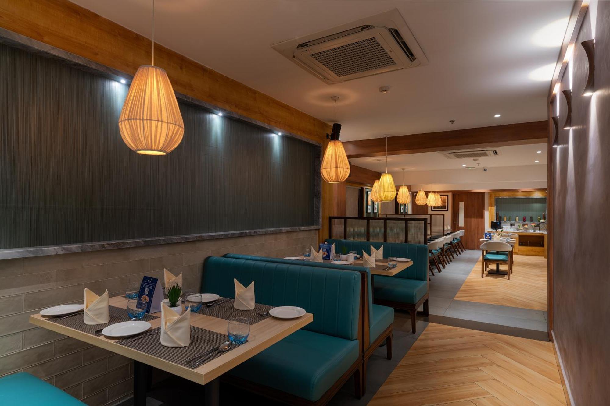 Cozzet Victoria Hotel Bhubaneswar Exterior foto